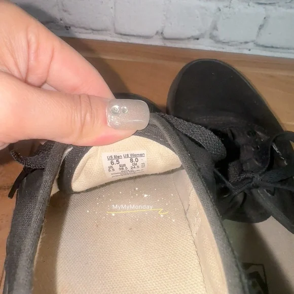 Vans Black Shoes Skate Shoes - Picture 5 of 6